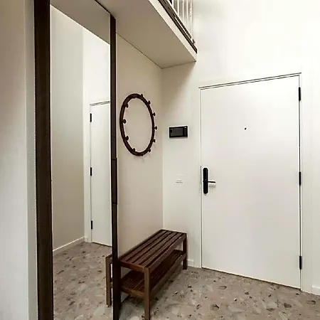 Loft: 27 Center Of